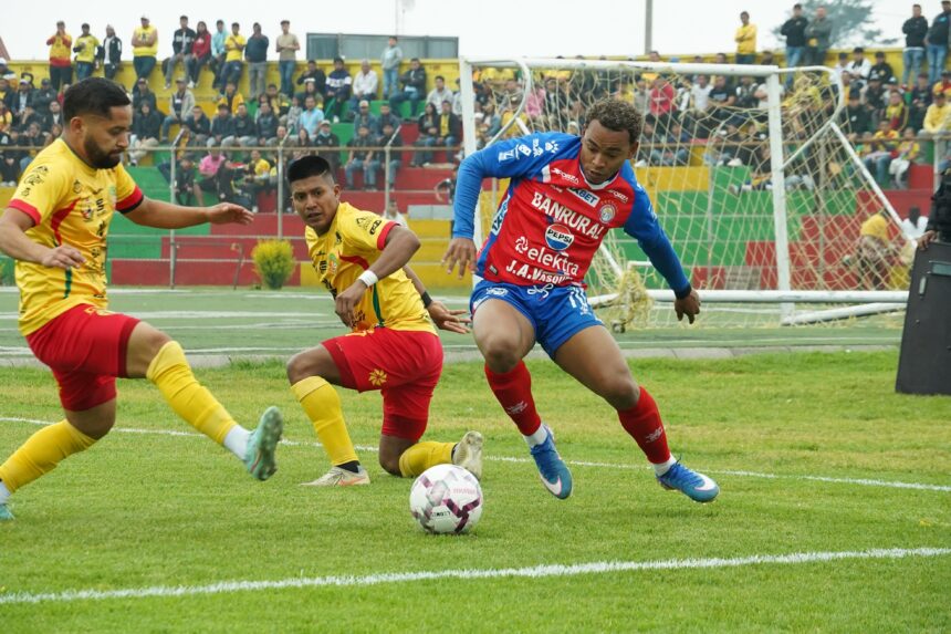 Marquense and Xelajú share points with a 1-1 draw that leaves the series open