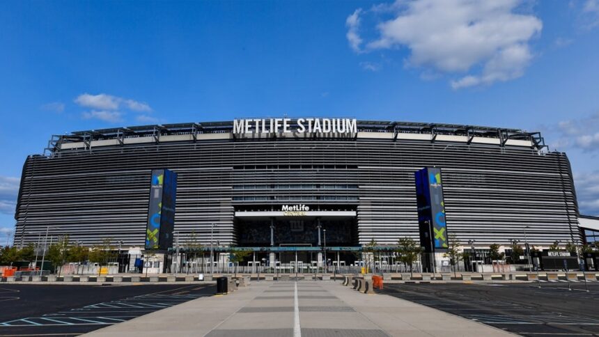 MetLife Stadium, among those at highest risk MetLife Stadium, among those at highest risk