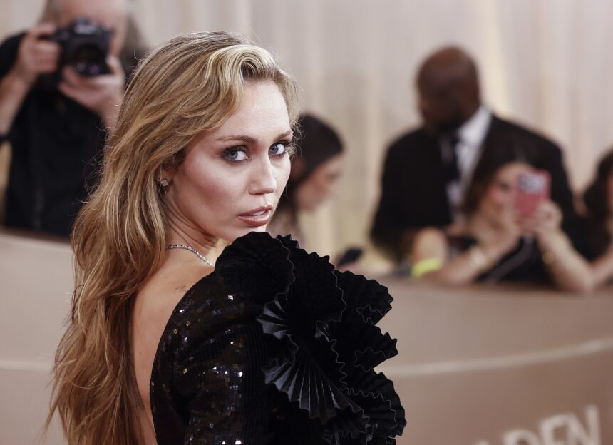 Miley Cyrus will be the first artist born in the 90s with a star on the Walk of Fame