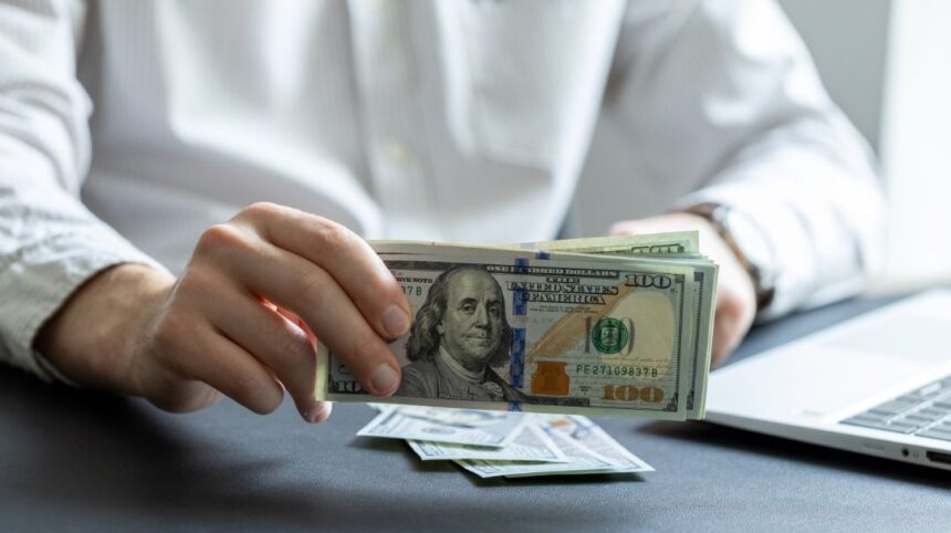 Mother’s Day boosts the income of remittances in May and could reach US.3 billion