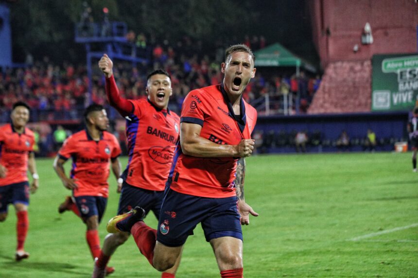 Municipal beats Xelajú 4-1 in the first leg of the final and takes a big step towards the Clausura 2026 title