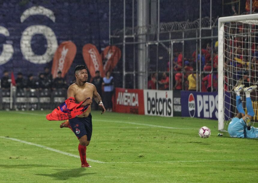 Municipal dreams of the 33rd title, but Xelajú already knows how to come back from the finals