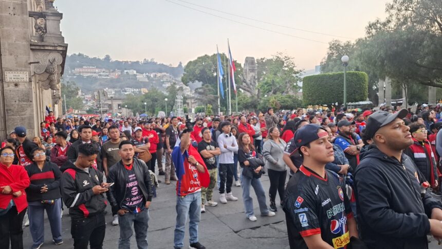 This is how Xelajú’s defeat against Municipal in the first leg final was experienced in Quetzaltenango