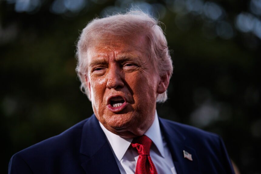 Trump pressures Iran to reach agreements in negotiations with the US
