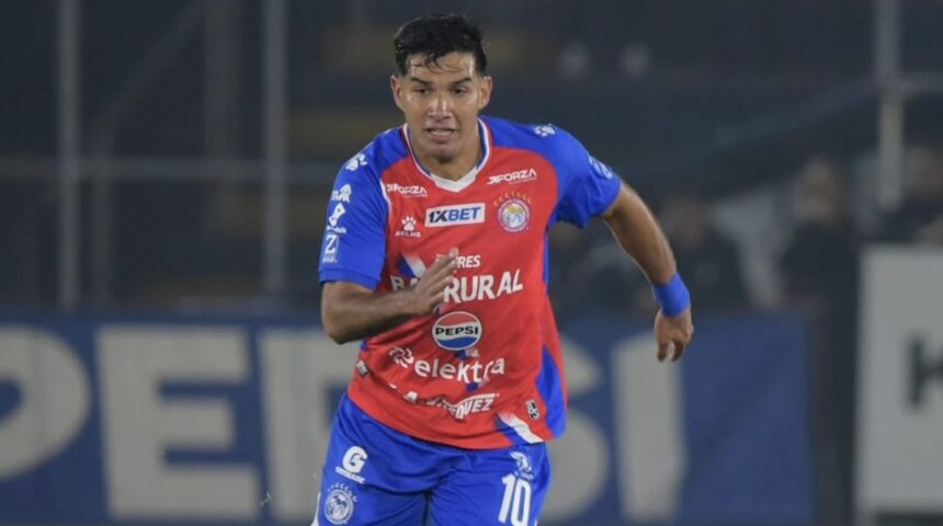 Xelajú MC recovers José “Chucho” López for the semifinal against Comunicaciones