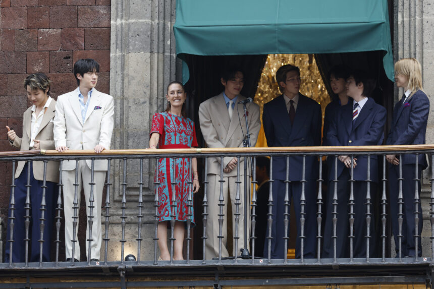 the commotion over his arrival, the meeting with Claudia Sheinbaum and the possible return of the K-pop group