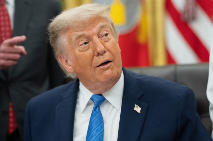 100 million barrels? The “secret” operation that Trump ordered to extract oil in the Strait of Hormuz