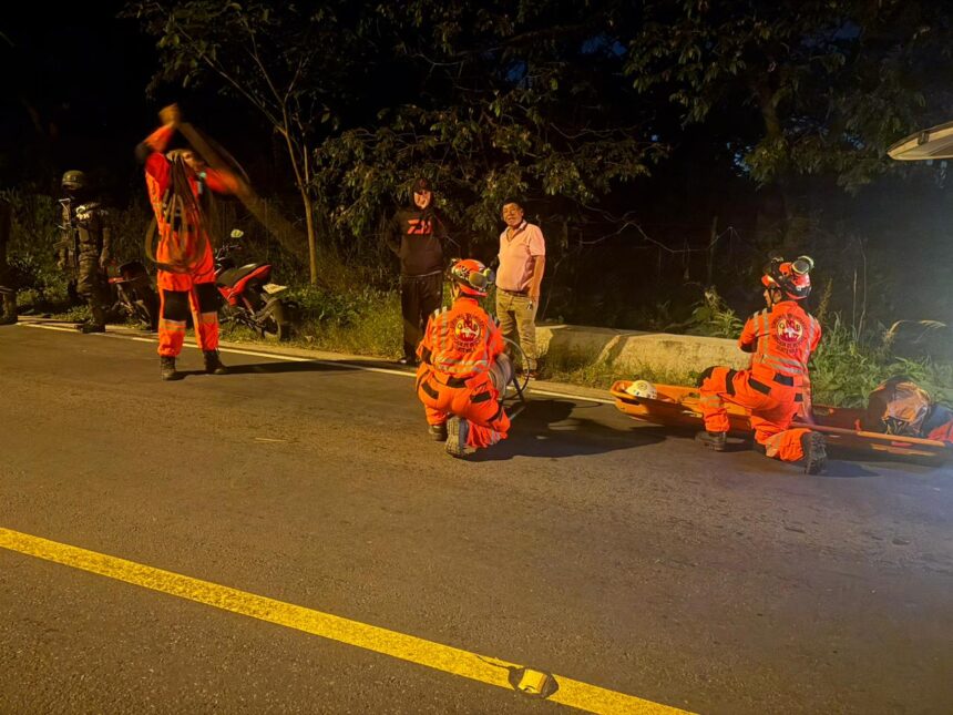 11 people disappear on a hill in Villa Canales and the night makes the rescue difficult