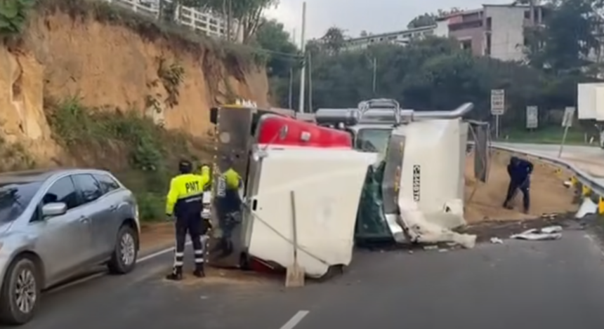 Accidents on the Inter-American and Pacific routes generate traffic complications this Monday
