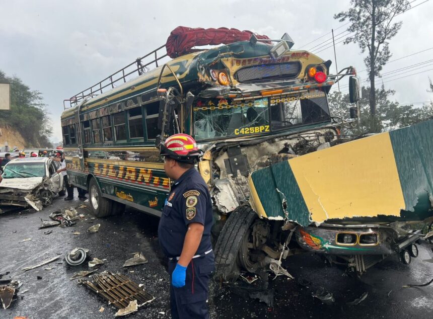 Buses that were injured on Saturday were fined up to Q40,000 because they did not have a speed limiter system. Buses that were injured on Saturday were fined up to Q40,000 because they did not have a speed limiter system.