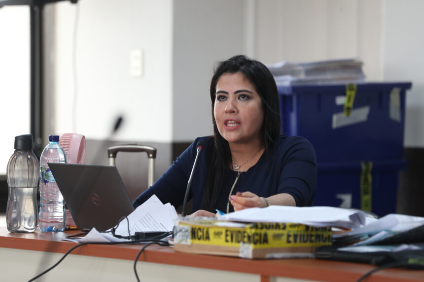 Cinthia Monterroso and six other prosecutors linked to the administration of Consuelo Porras are dismissed