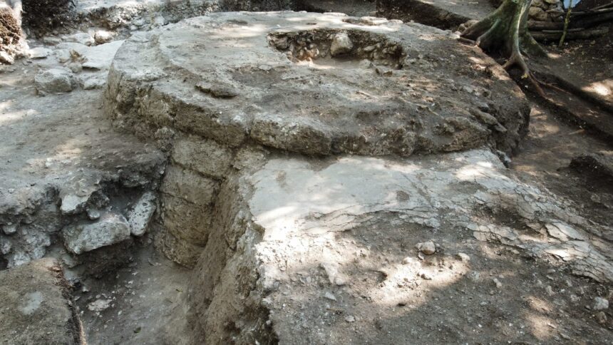 Descubren estructura circular única en El Tigre, Petén, en buen estado de conservación