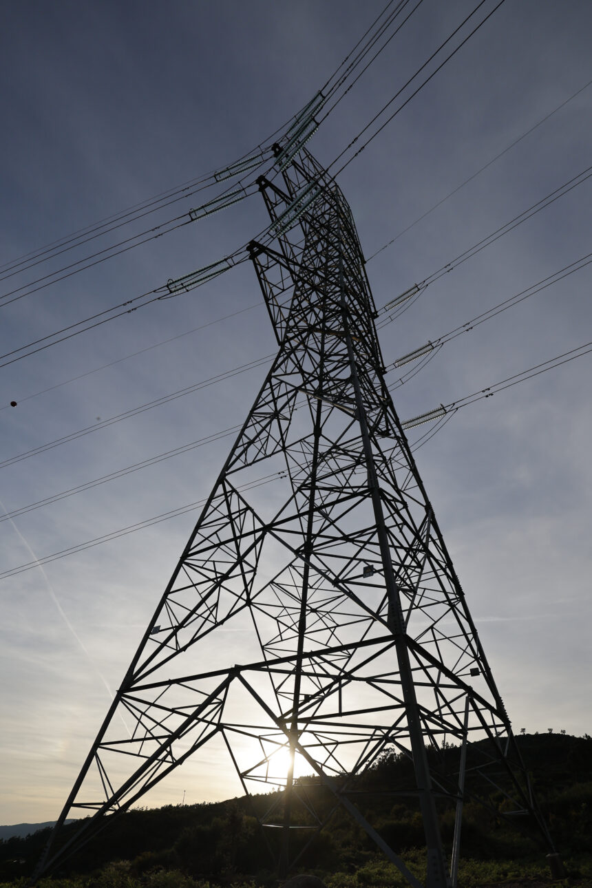 Electricity restored in the metropolitan area, Escuintla and Sacatepéquez after reports of blackouts