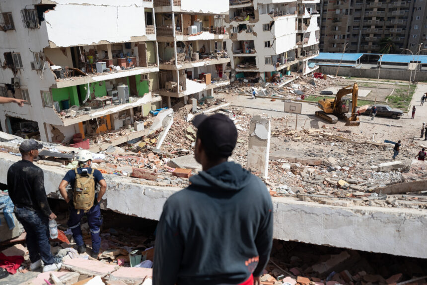 Guatemala offers rescuers to support Venezuela, hit by earthquakes with 920 deaths