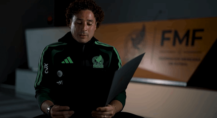 Guillermo Ochoa bursts into tears when reading his daughter’s emotional letter and hints at his retirement from the Mexican National Team