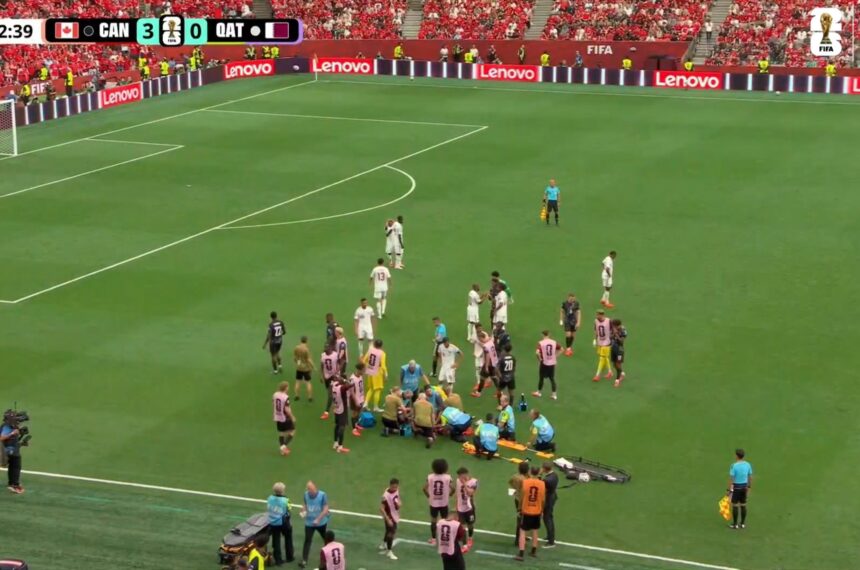 Ismaël Koné suffers a serious injury and leaves Canada-Qatar on a stretcher