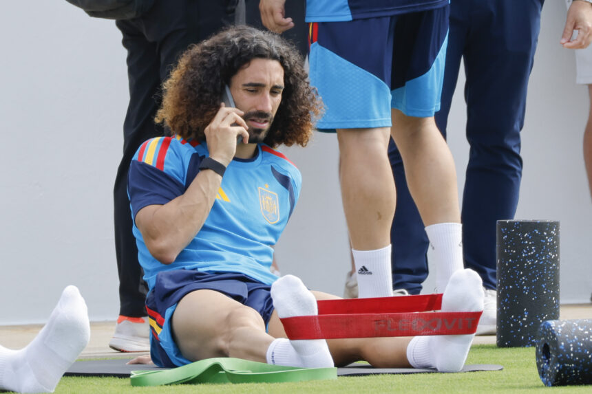 Real Madrid reinforces its defense with a Spanish team in the midst of the red’s World Cup debut Real Madrid reinforces its defense with a Spanish team in the midst of the red’s World Cup debut