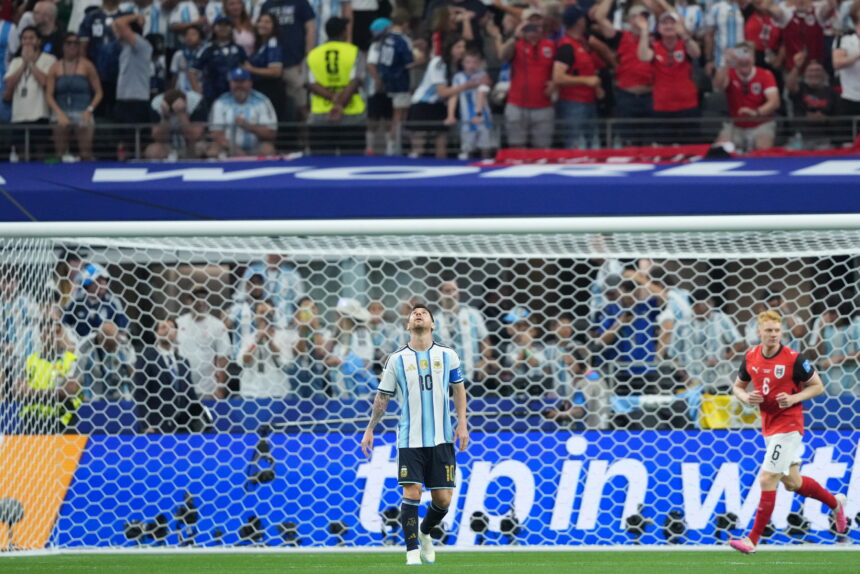 This was the penalty that Messi missed against Austria and that prevented him from breaking a World Cup record