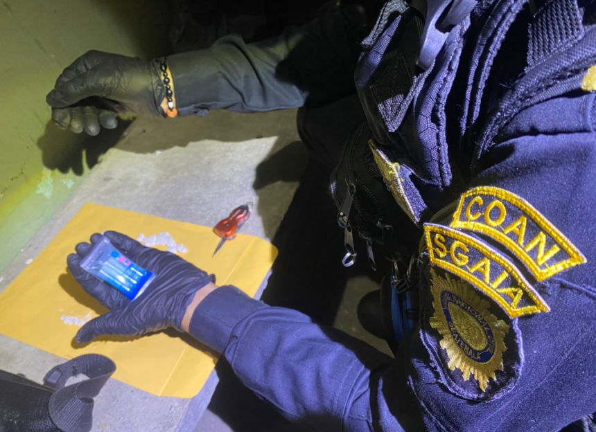 Two people die after allegedly taking drugs to avoid being captured in Retalhuleu Two people die after allegedly taking drugs to avoid being captured in Retalhuleu