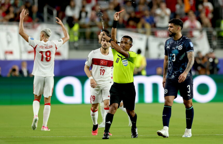 Unusual! Iván Barton expels Miguel Almirón for covering his mouth in the first application of a new FIFA rule Unusual! Iván Barton expels Miguel Almirón for covering his mouth in the first application of a new FIFA rule