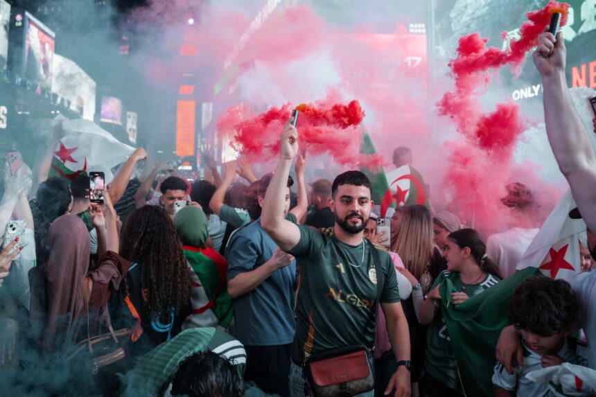 Videos show riots in Times Square before Argentina’s match against Algeria Videos show riots in Times Square before Argentina’s match against Algeria