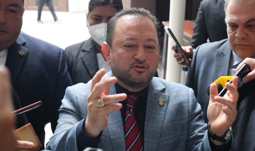 Walter Mazariegos overcomes new legal appeals, but still awaits the settlement of the CGC