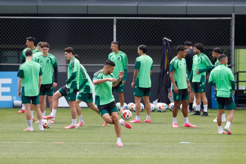 What time in Guatemala is the “Tricolor” match in the World Cup knockout phase? What time in Guatemala is the “Tricolor” match in the World Cup knockout phase?