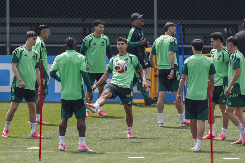 When and at what time in Guatemala does Mexico play against the Czech Republic for the World Cup? When and at what time in Guatemala does Mexico play against the Czech Republic for the World Cup?