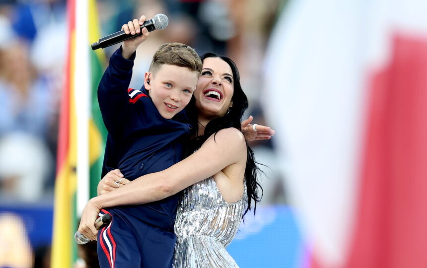 Who was the boy who sang with Katy Perry at the opening of the 2026 World Cup?