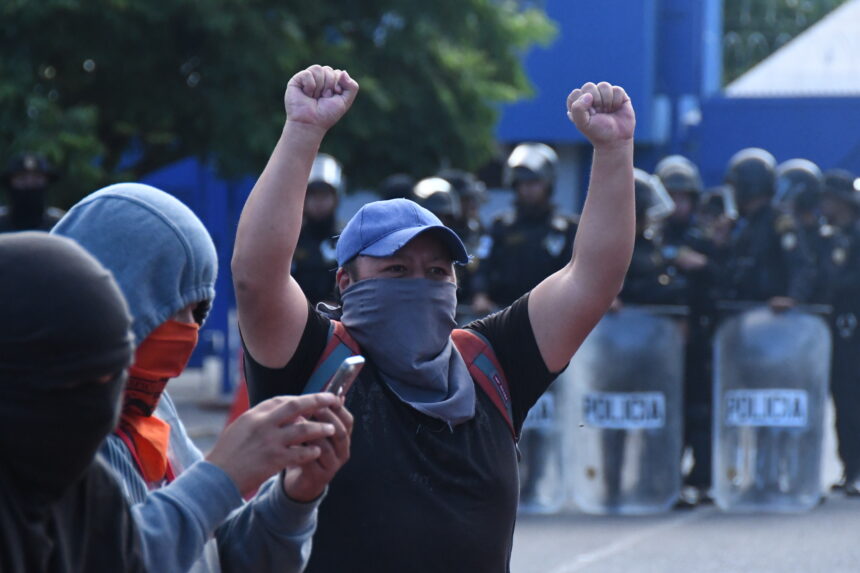 Arévalo announces verification of USAC security weapons after incidents at the investiture of Walter Mazariegos Arévalo announces verification of USAC security weapons after incidents at the investiture of Walter Mazariegos