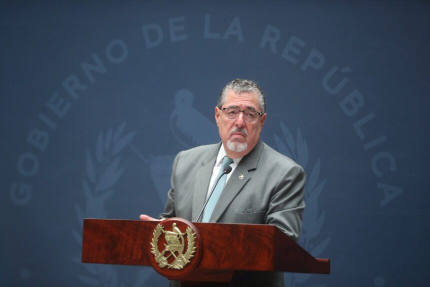 Arévalo rejects actions against USAC students and asks to respect their rights Arévalo rejects actions against USAC students and asks to respect their rights