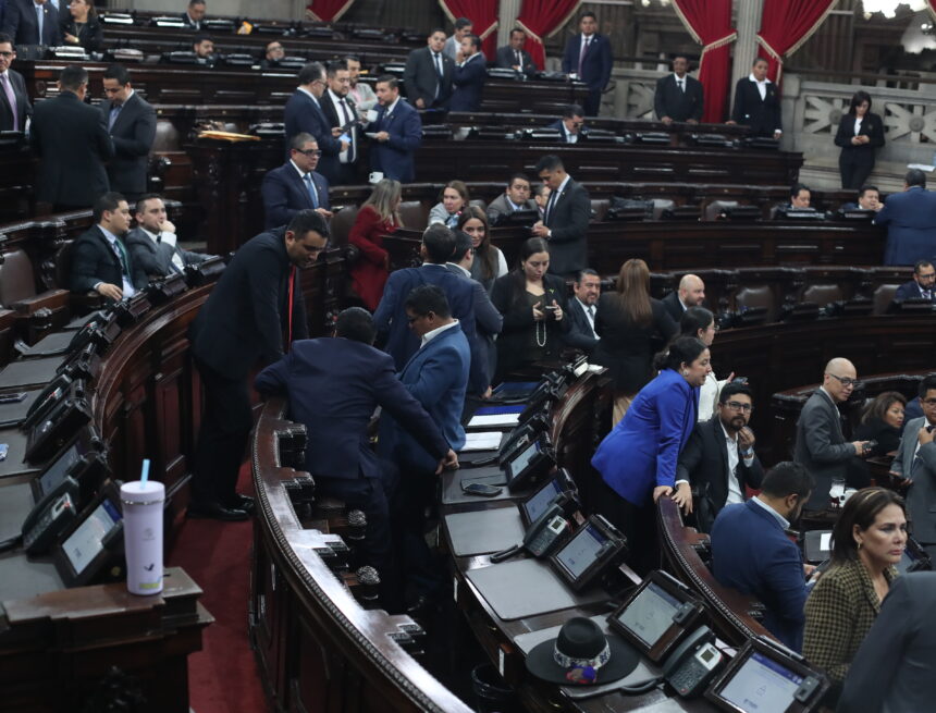 Arévalo seeks support from Congress for fuel subsidies and Port Law