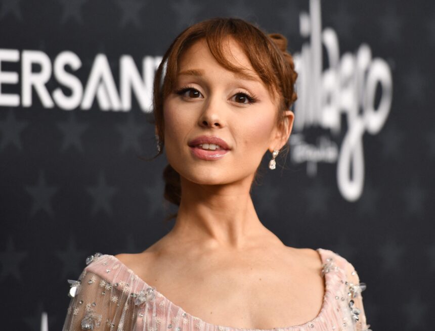 Ariana Grande sues hackers for the theft and leak of unreleased songs, recording material and photographs: this is how they operated for years