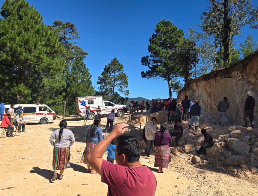 Collapse of a wall surprises two bricklayers in Quiché; one dies and another is injured Collapse of a wall surprises two bricklayers in Quiché; one dies and another is injured