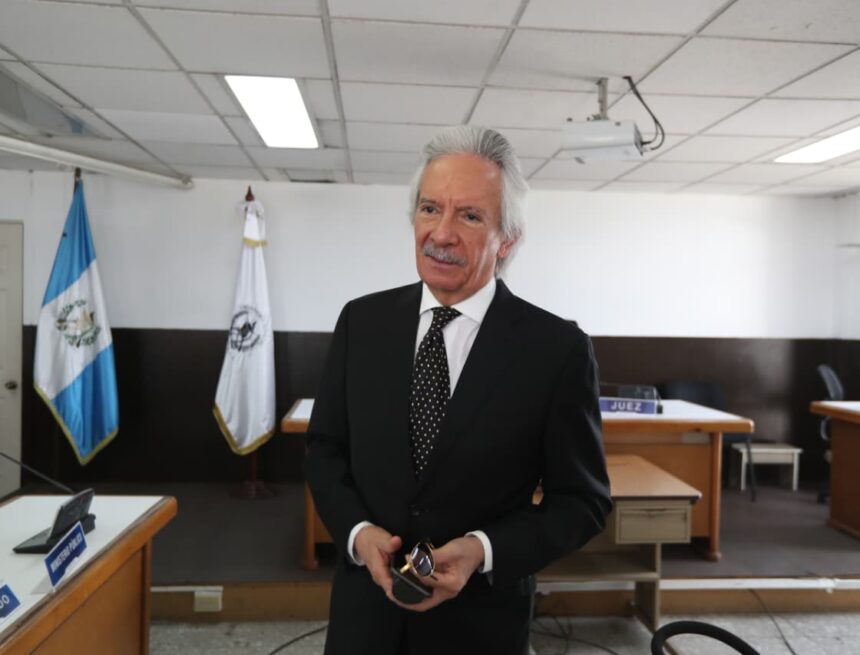 Court postpones hearing of Jose Rubén Zamora to review request to leave the country for health reasons Court postpones hearing of Jose Rubén Zamora to review request to leave the country for health reasons