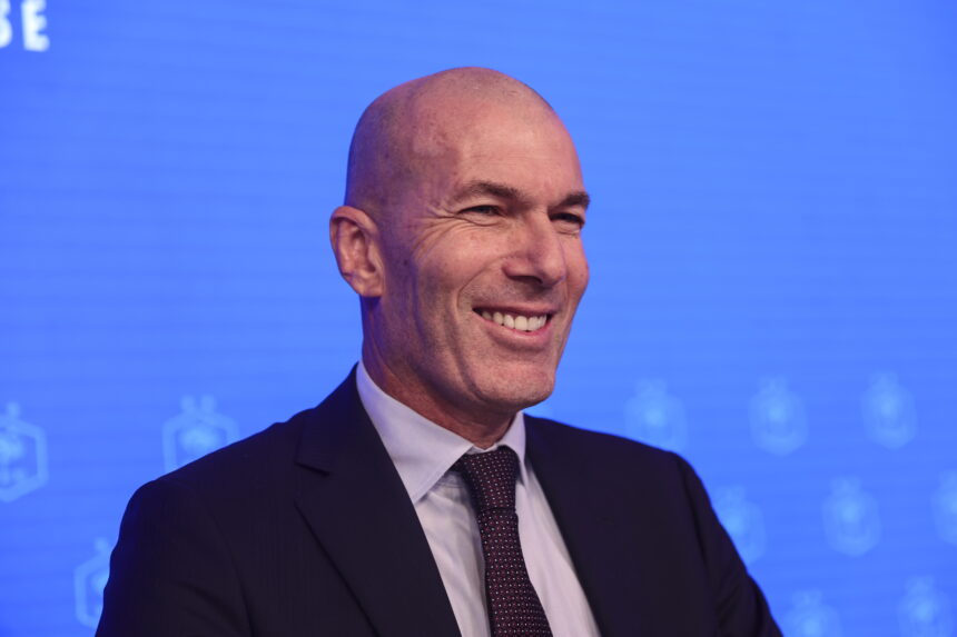 France presents Zinedine Zidane as its new coach France presents Zinedine Zidane as its new coach