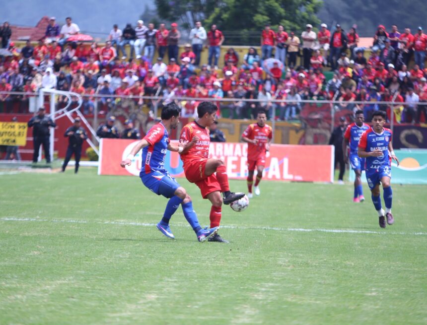 Germán Águila decided the duel against Xelajú