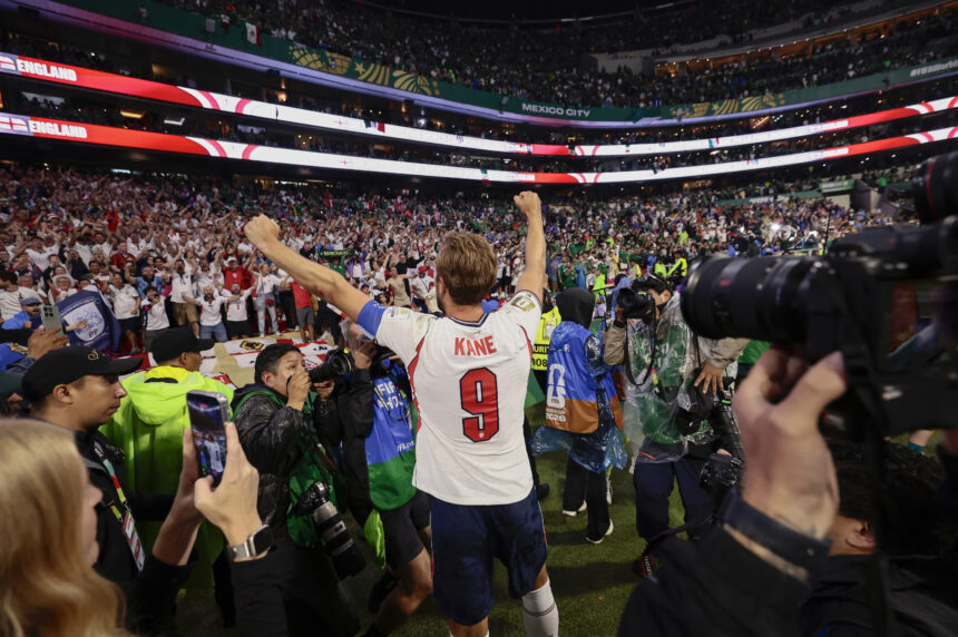 Harry Kane ends up hoarse after England’s victory over Mexico Harry Kane ends up hoarse after England’s victory over Mexico