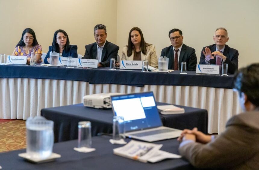 How the minimum wage would change in Guatemala with a multi-year model