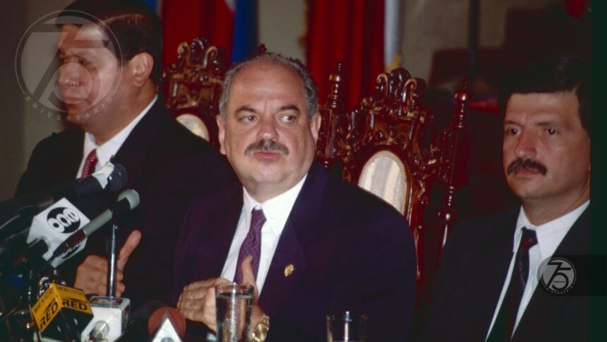 Jorge Serrano Elías resigns from the presidency