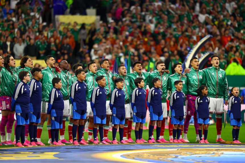 Julián Quiñones’ gesture with Gilberto Mora that went viral before Mexico vs. Ecuador