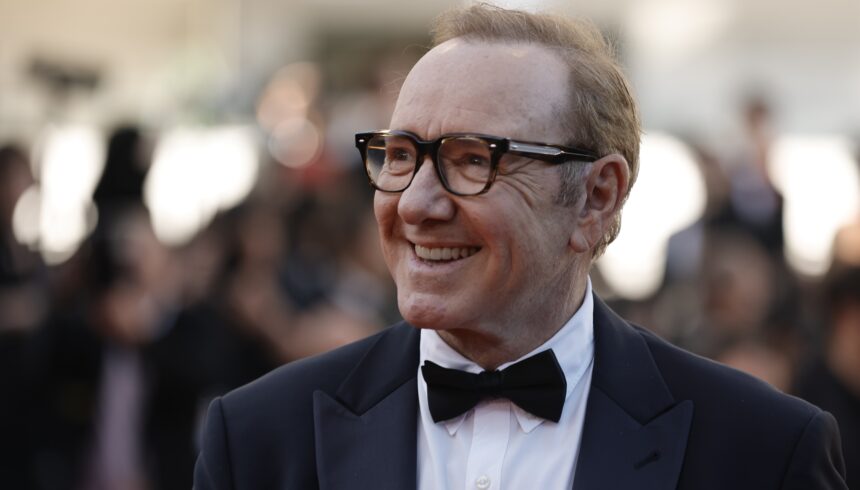 Kevin Spacey seeks to resume his career after the Hollywood veto and his departure from Netflix Kevin Spacey seeks to resume his career after the Hollywood veto and his departure from Netflix