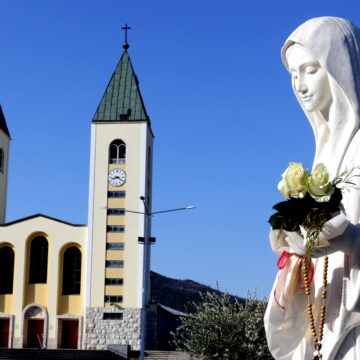 Marian shrine of Medjugorje, in Bosnia, dawns desecrated and this is what is known