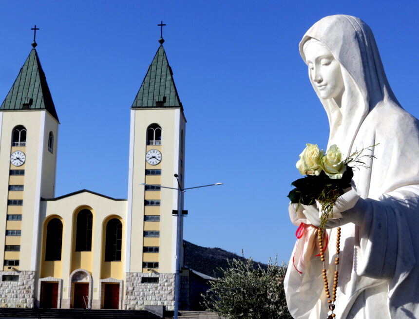 Marian shrine of Medjugorje, in Bosnia, dawns desecrated and this is what is known Marian shrine of Medjugorje, in Bosnia, dawns desecrated and this is what is known