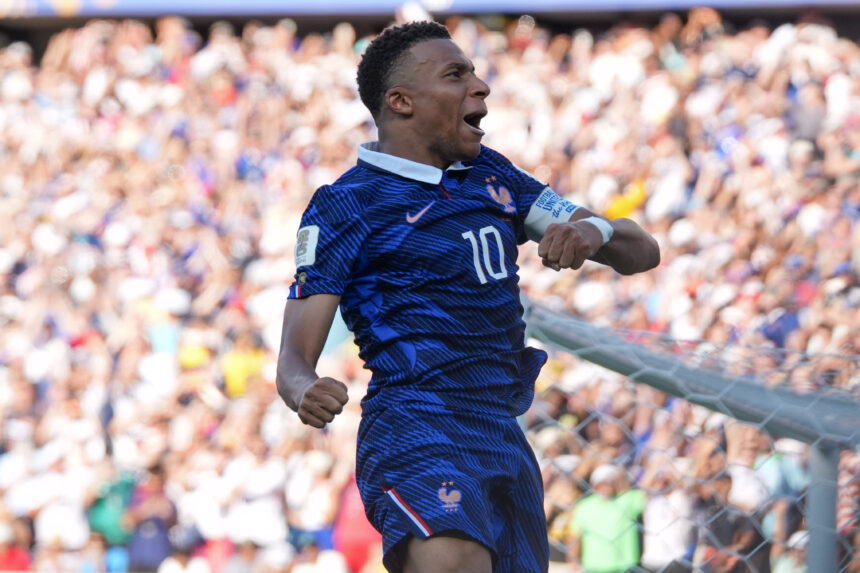 Mbappé on Paraguay after qualifying for the quarterfinals