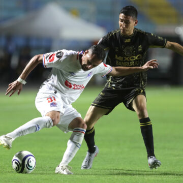 Mixco competes, but debuts with a defeat against Olimpia in the 2026 Central American Cup