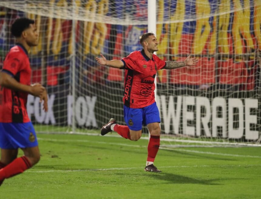 Municipal begins the Apertura with a victory over Mixco between a great goal from Archila and two reviews from the FVS