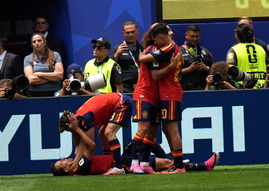 Oyarzabal leads Spain’s victory against Austria and signs its place in the round of 16