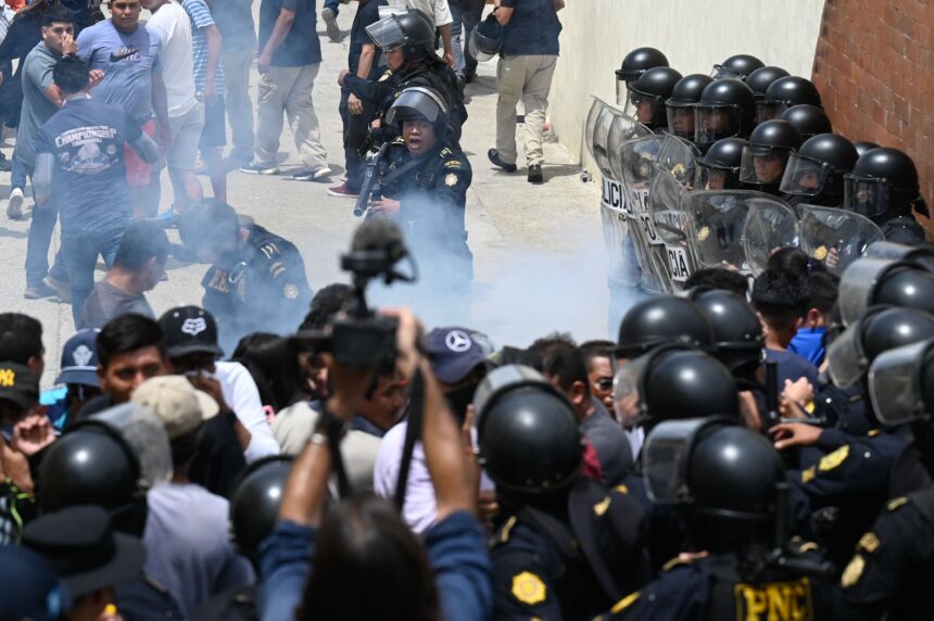 PNC prepares purchase of 50 thousand grenades and anti-riot projectiles
