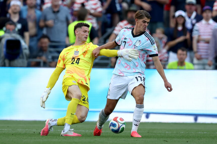 Tennis player and law student? Who is Charles De Ketelaere, author of a double against the USA in the World Cup